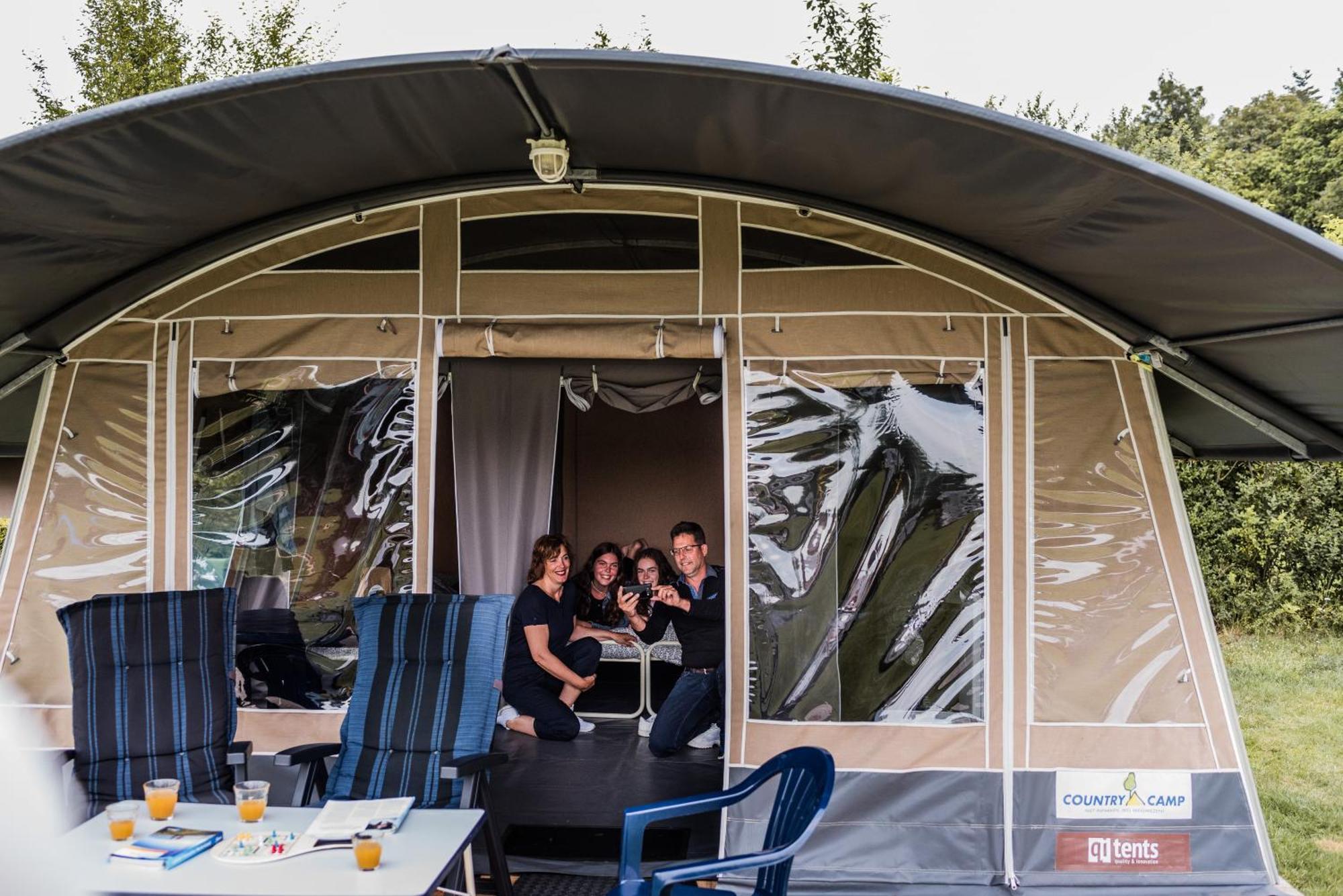 Europe Tents Camping Gritt Hotell Diekirch Eksteriør bilde